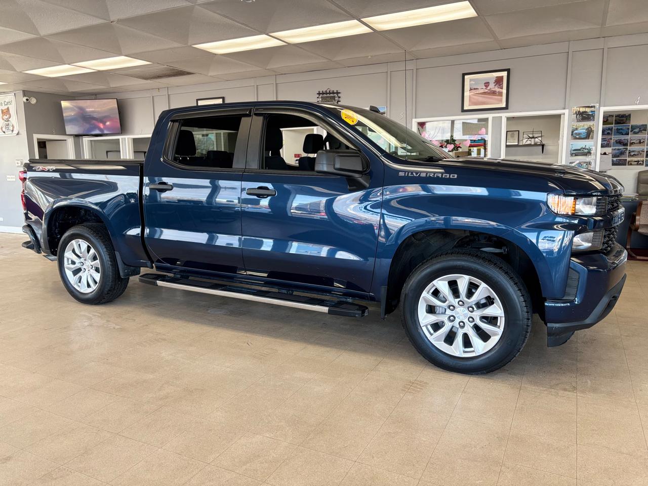 2022 Chevrolet Silverado 1500 LTD 4WD Crew Cab 147" Custom