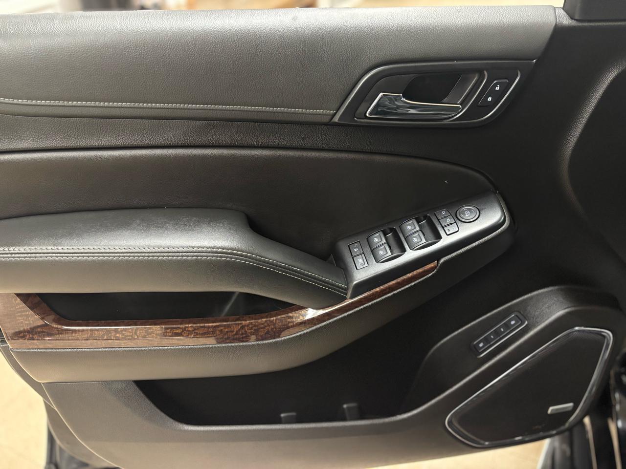 GMC Yukon XL 4WD 4dr SLT 2019