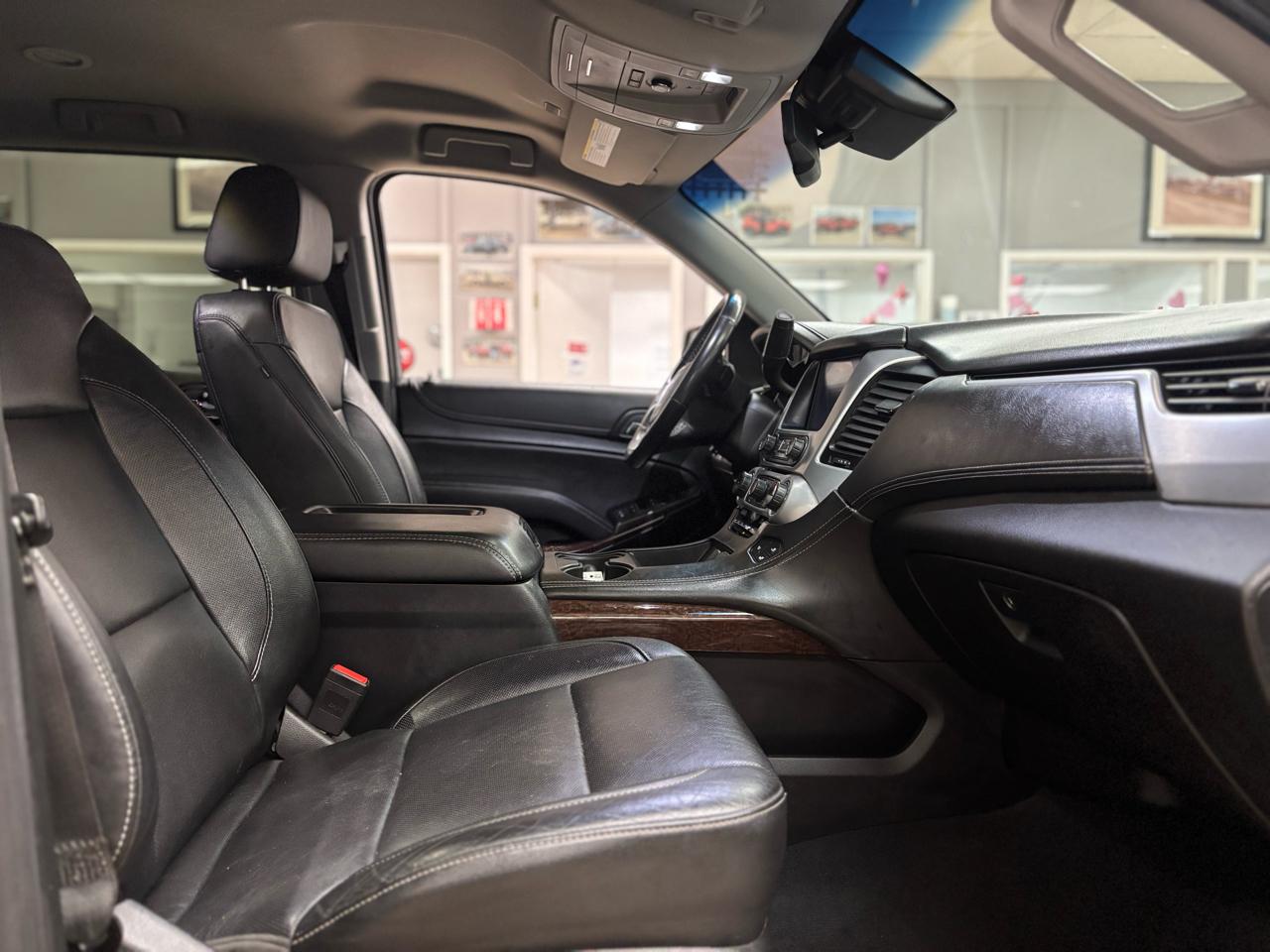 GMC Yukon XL 4WD 4dr SLT 2019