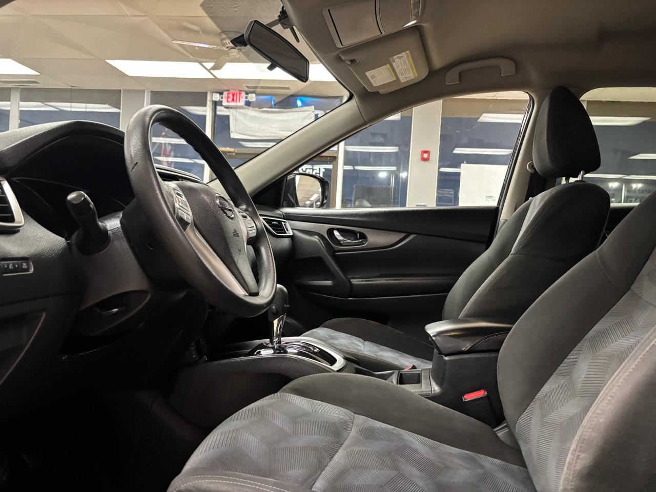 Nissan Rogue AWD 4dr SV 2016