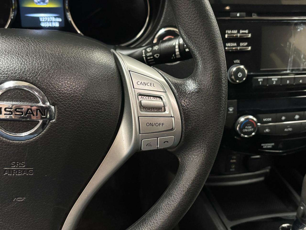 Nissan Rogue AWD 4dr SV 2016