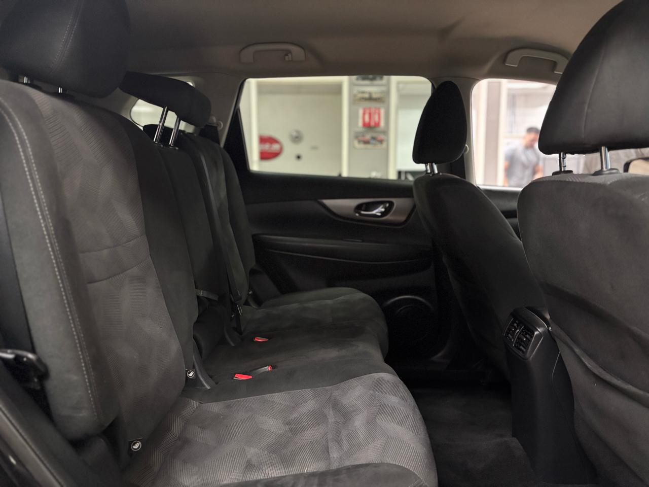 Nissan Rogue AWD 4dr SV 2016