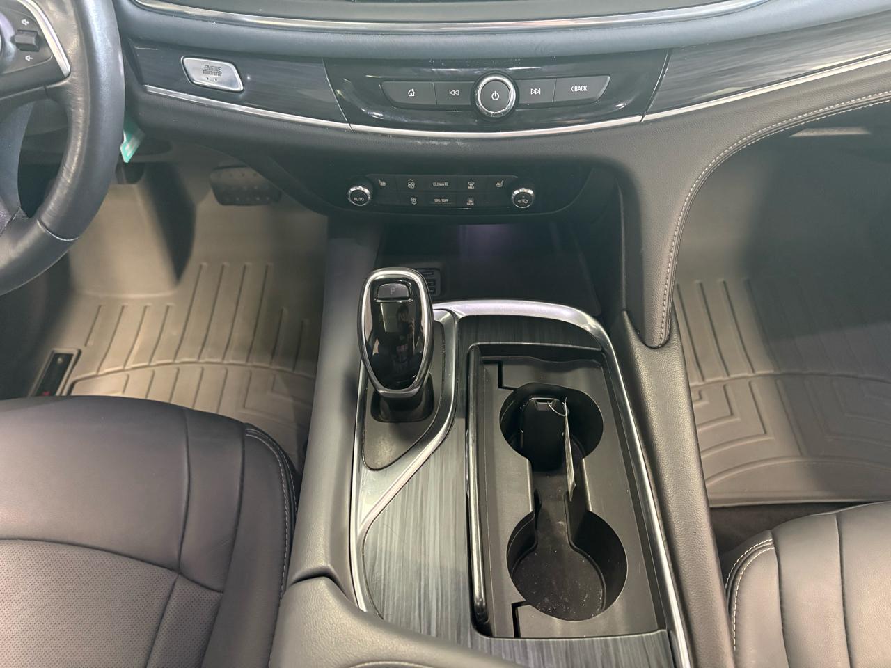 Buick Enclave AWD 4dr Essence 2020
