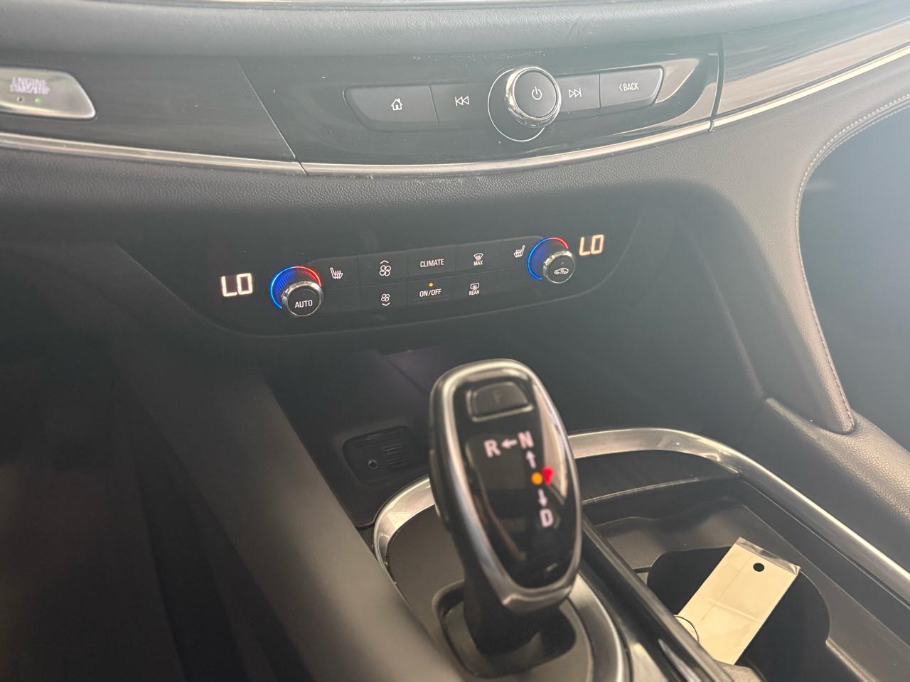 Buick Enclave AWD 4dr Essence 2020