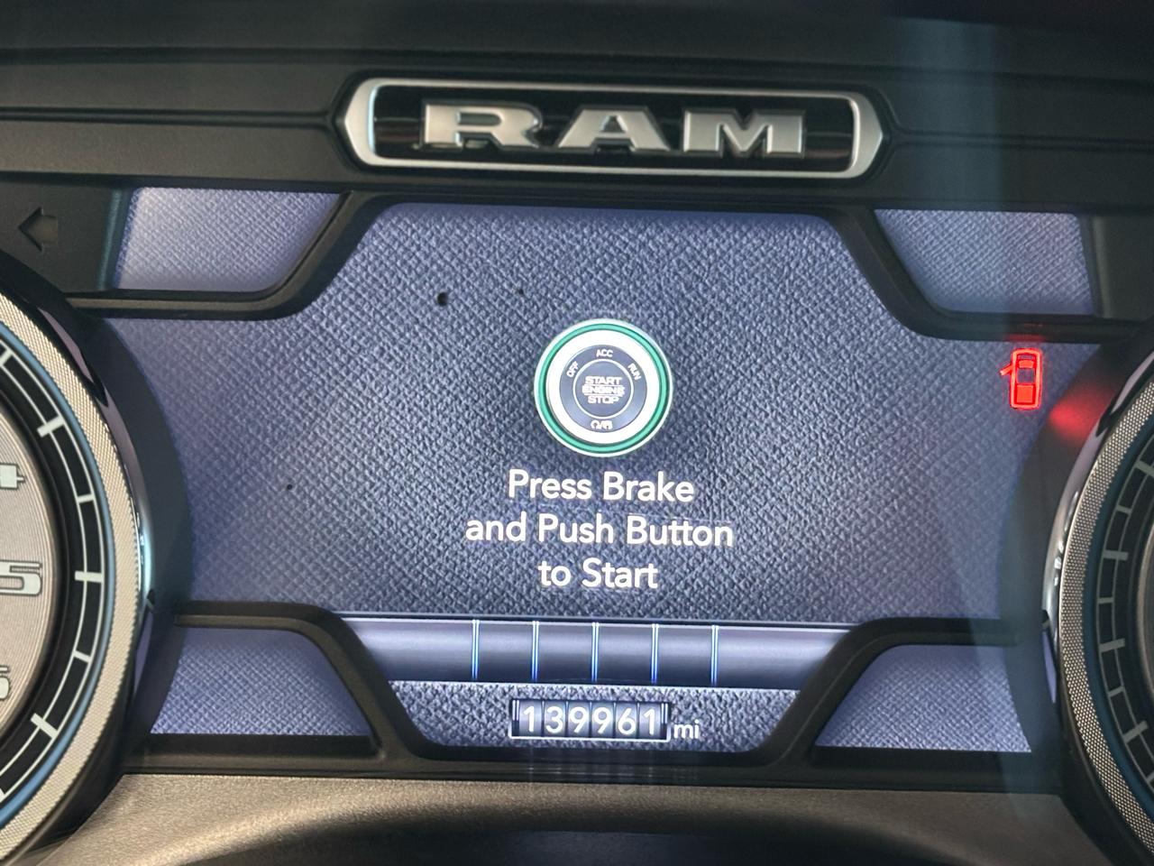 RAM 1500 Limited 4x4 Crew Cab 5'7" Box 2019