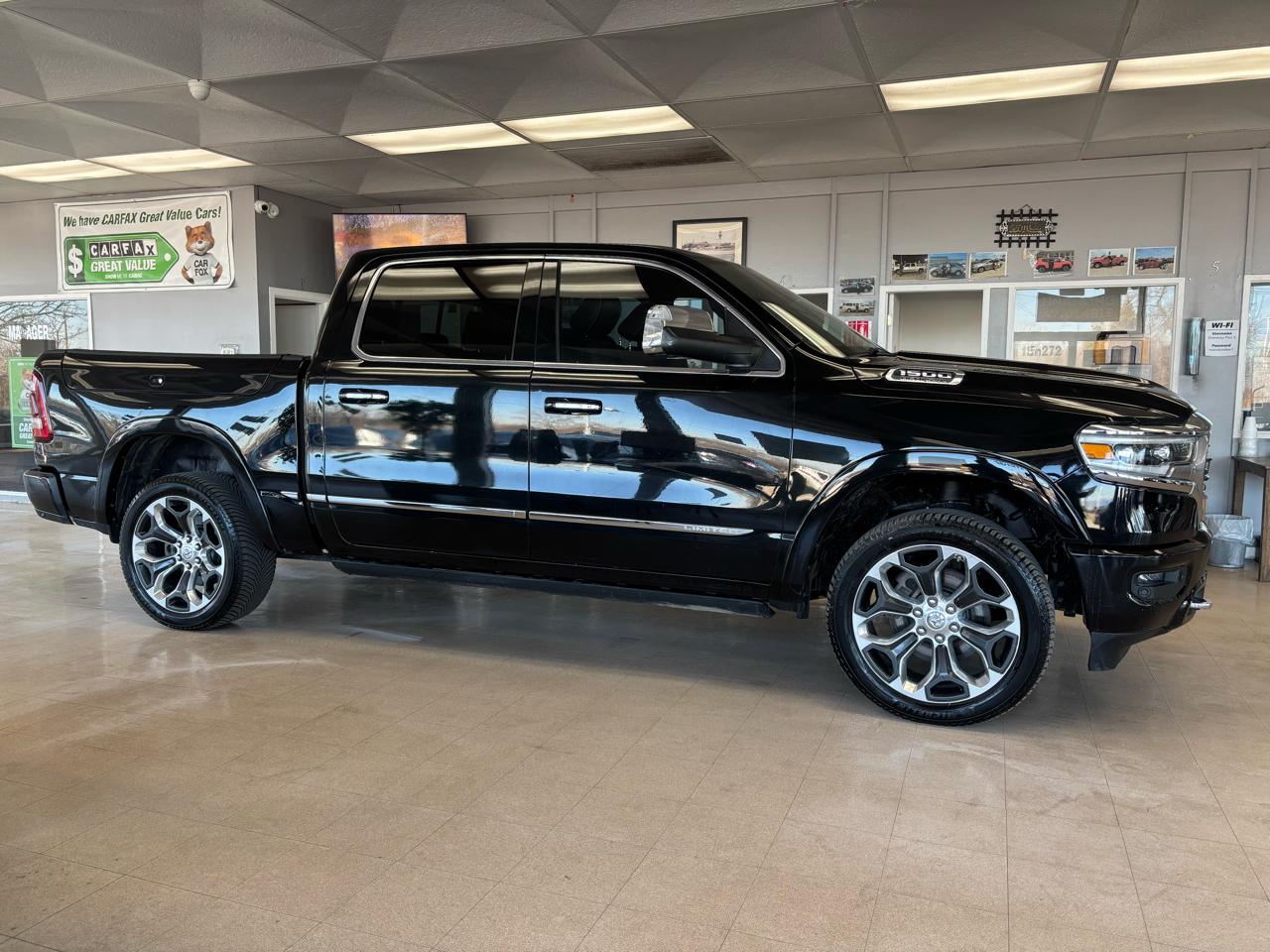 2019 RAM 1500 Limited 4x4 Crew Cab 5'7" Box