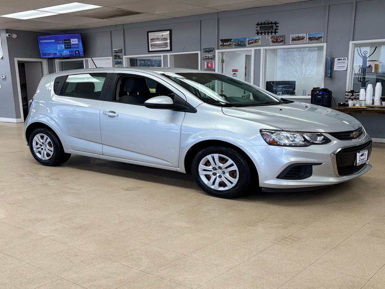 Chevrolet Sonic 5dr HB LT w/1FL 2020