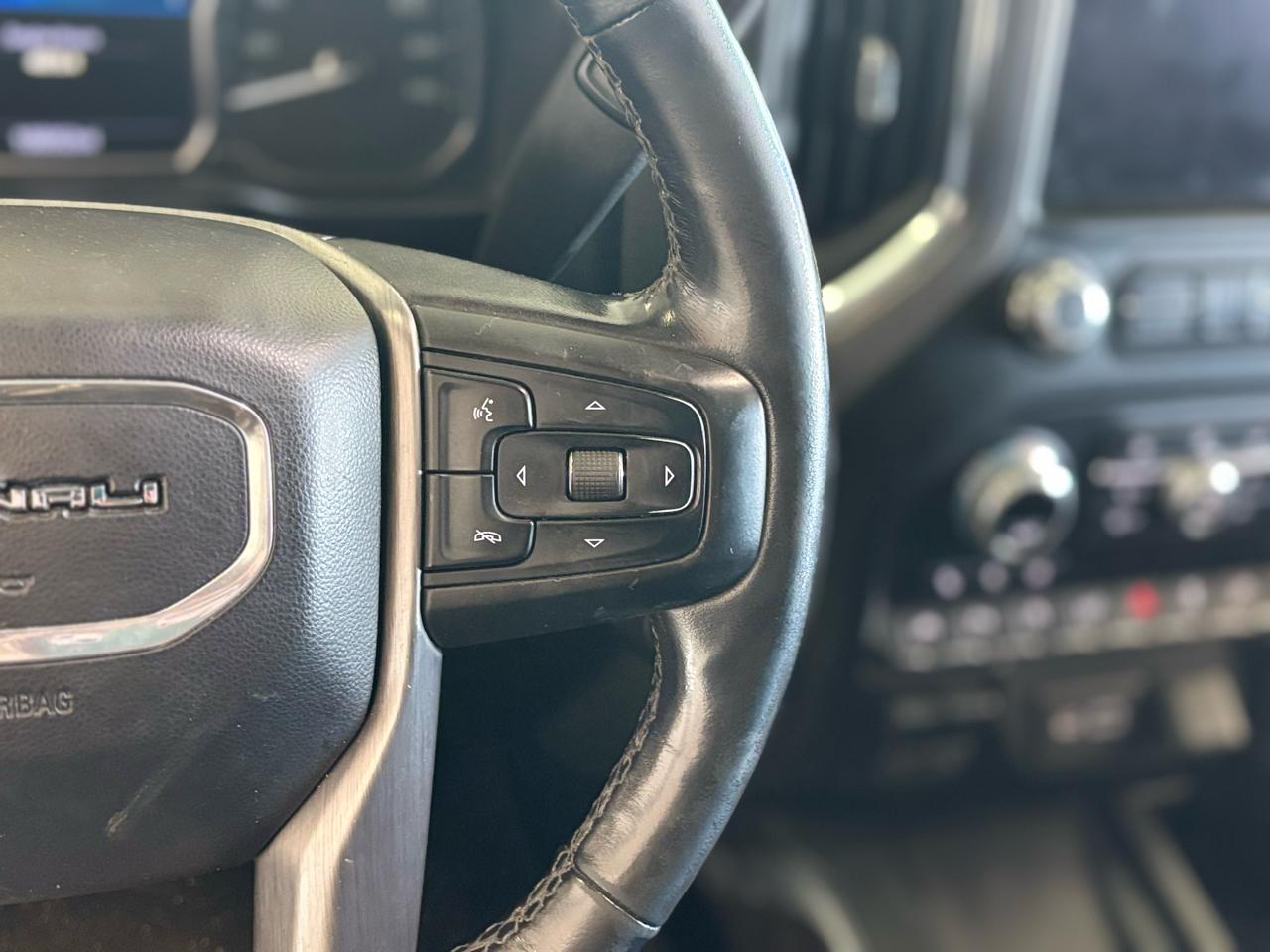 GMC Sierra 1500 4WD Crew Cab 147" Denali 2020