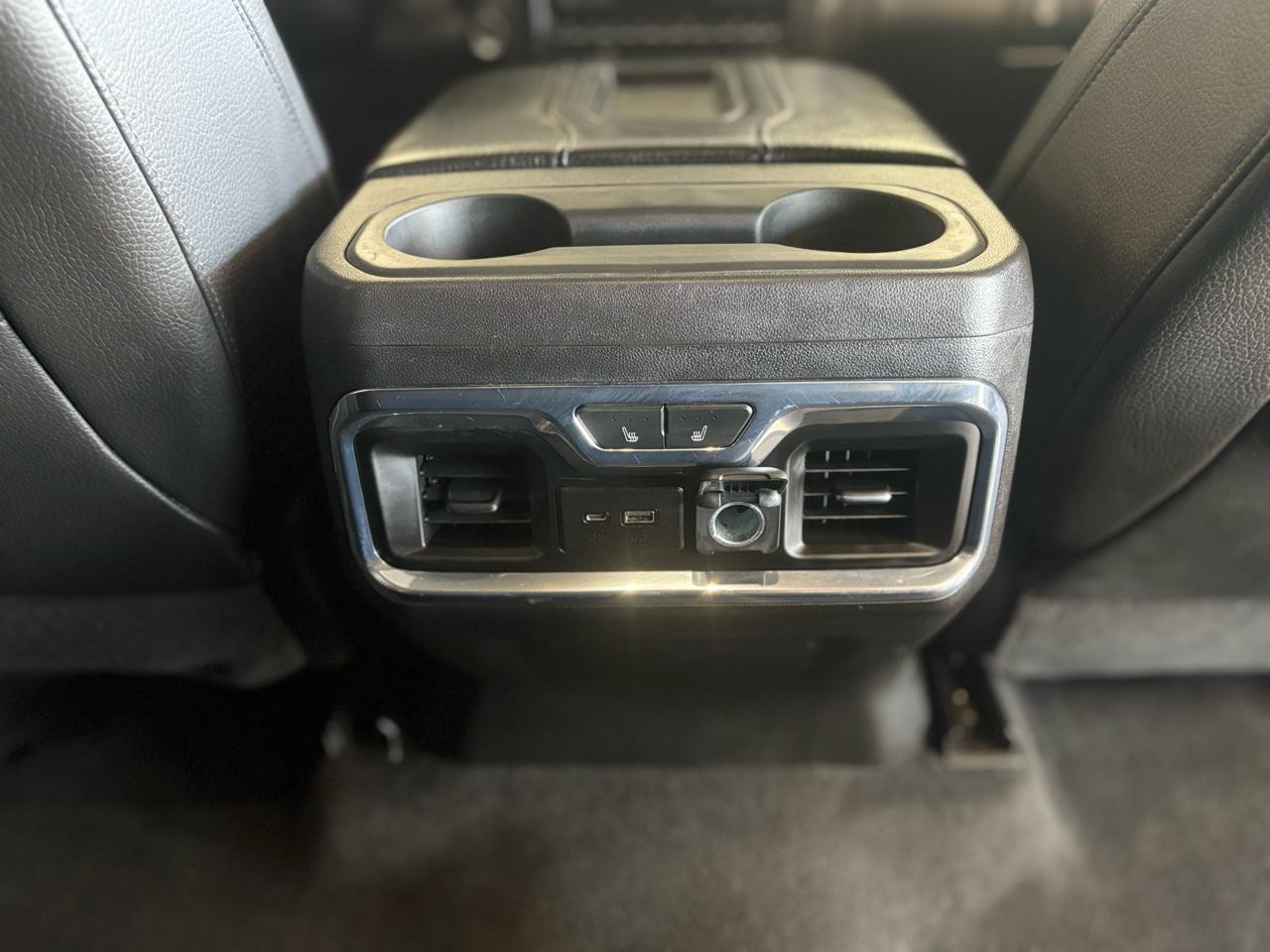 GMC Sierra 1500 4WD Crew Cab 147" Denali 2020