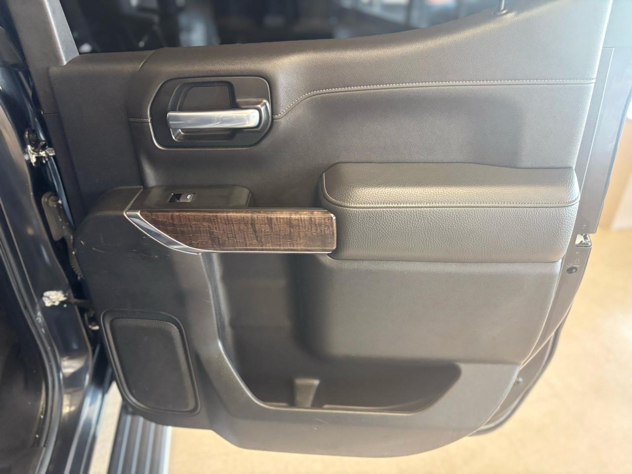 GMC Sierra 1500 4WD Crew Cab 147" Denali 2020