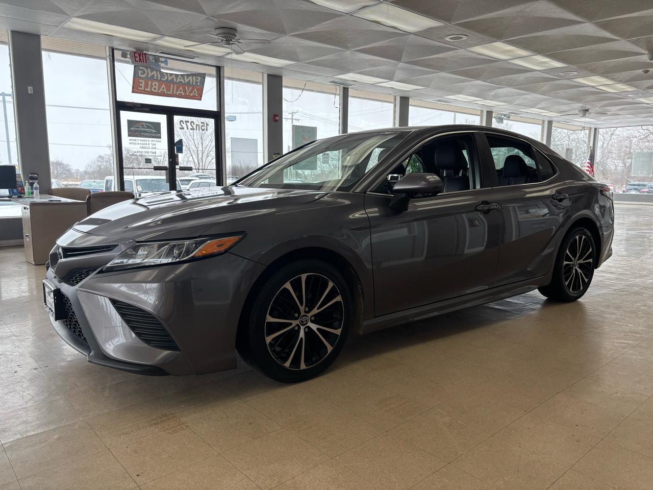 Toyota Camry XLE Auto (Natl) 2019