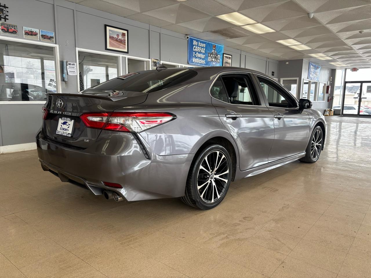 Toyota Camry XLE Auto (Natl) 2019