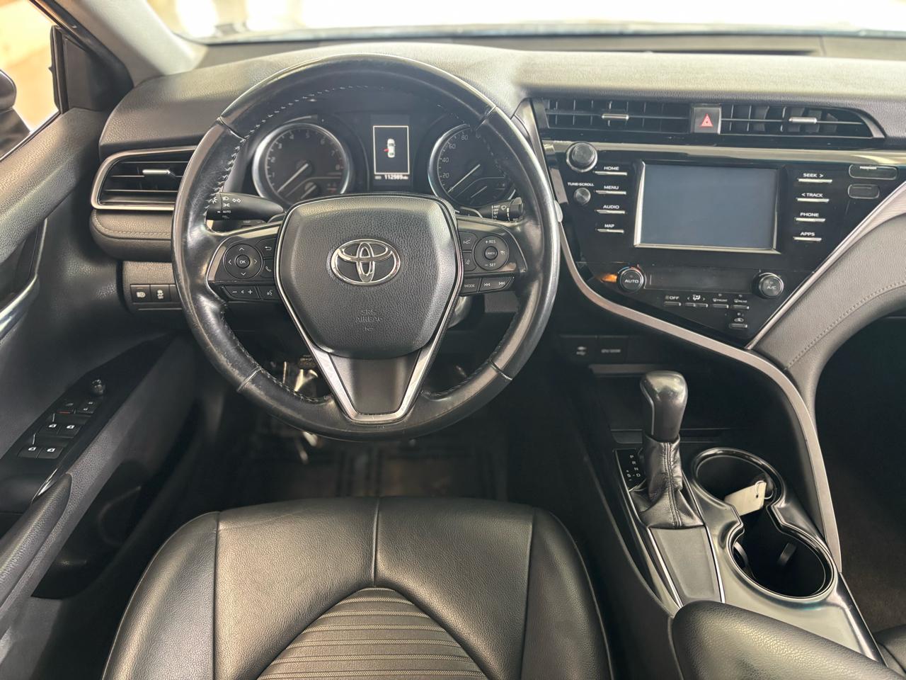 Toyota Camry XLE Auto (Natl) 2019