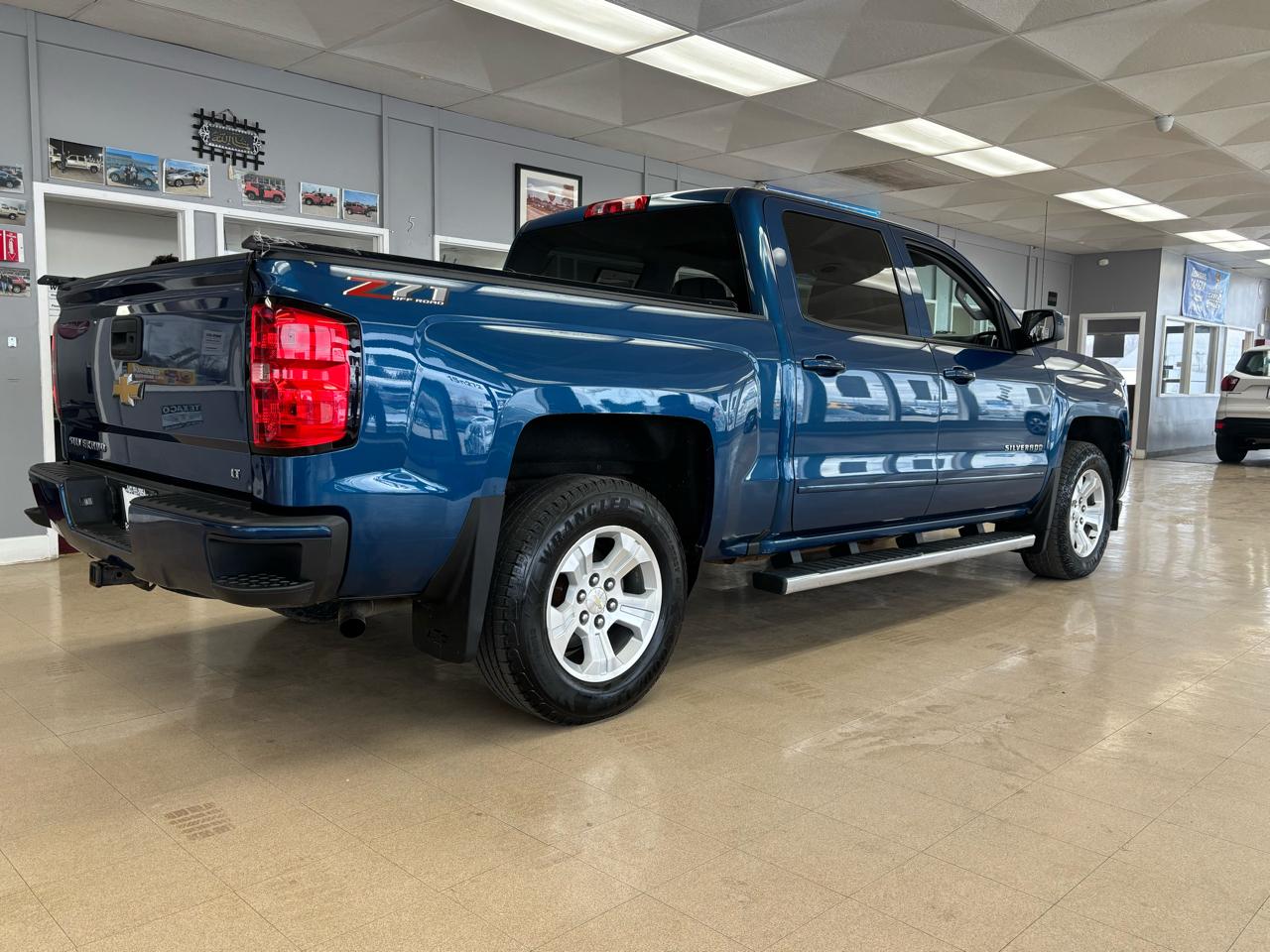 Chevrolet Silverado 1500 LT Z71 Crew Cab 4WD 2018