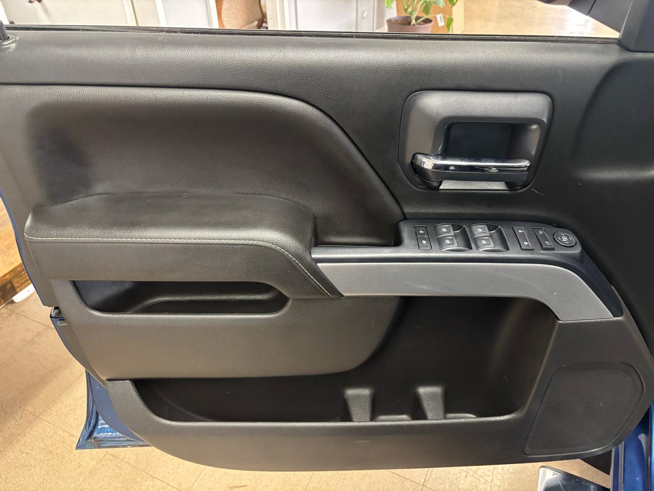 Chevrolet Silverado 1500 LT Z71 Crew Cab 4WD 2018