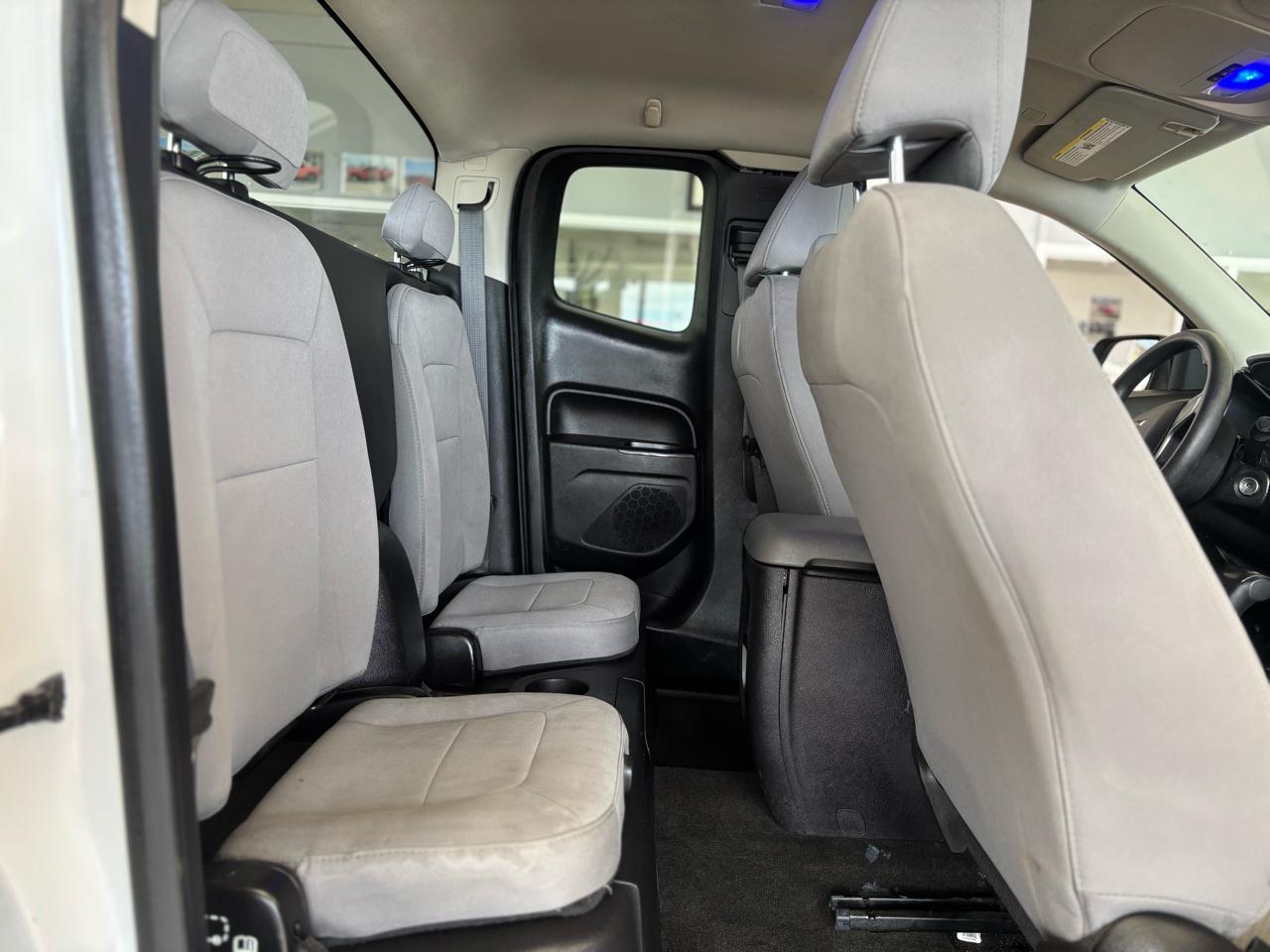 Chevrolet Colorado 2WD Ext Cab 128.3" WT 2016