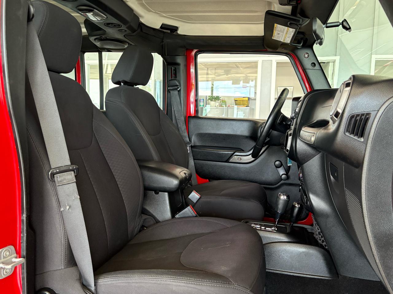 Jeep Wrangler Unlimited 4WD 4dr Sport 2013
