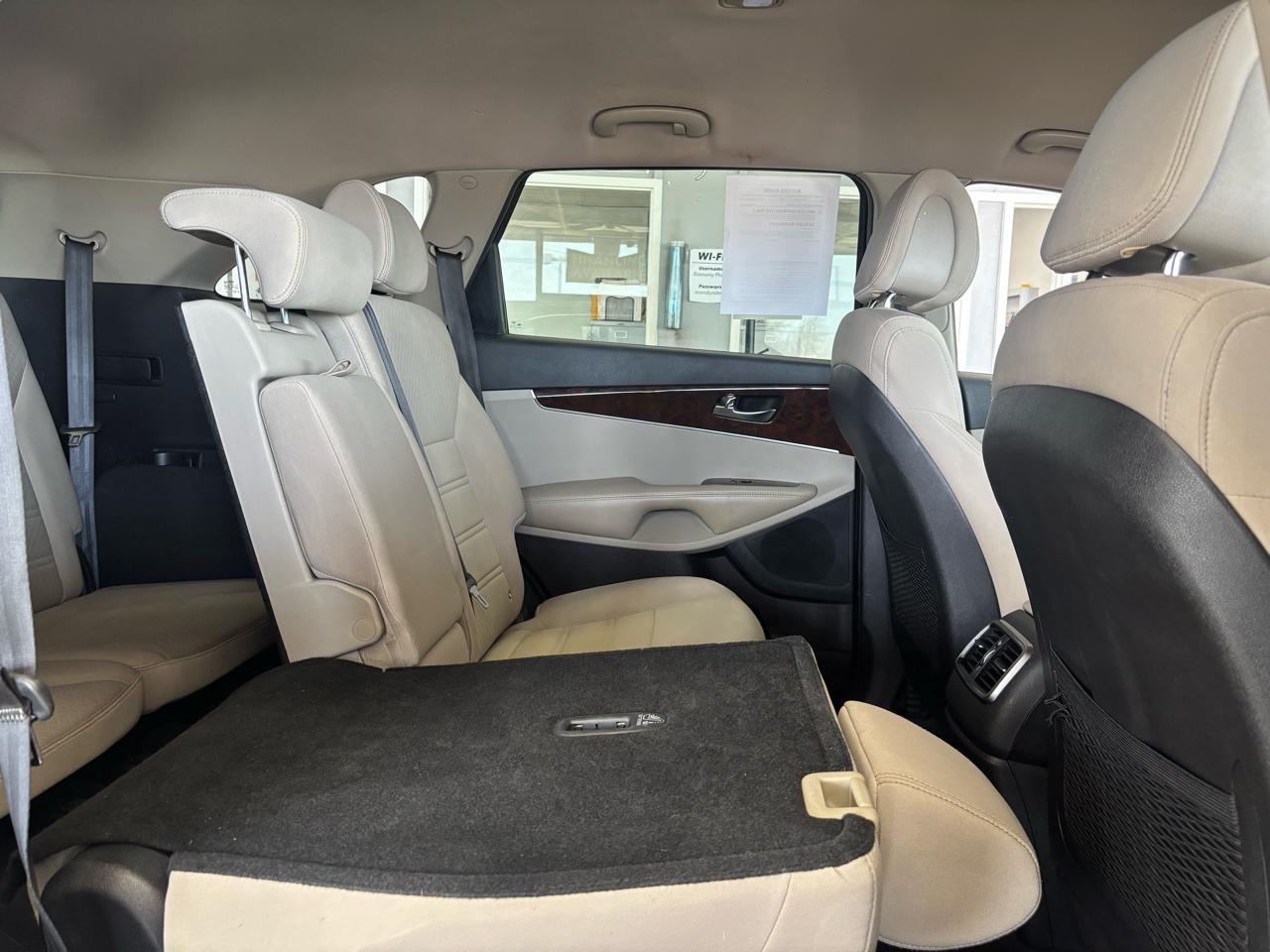 Kia Sorento AWD 4dr 2.4L LX 2016