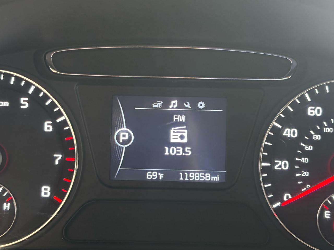 Kia Sorento AWD 4dr 2.4L LX 2016