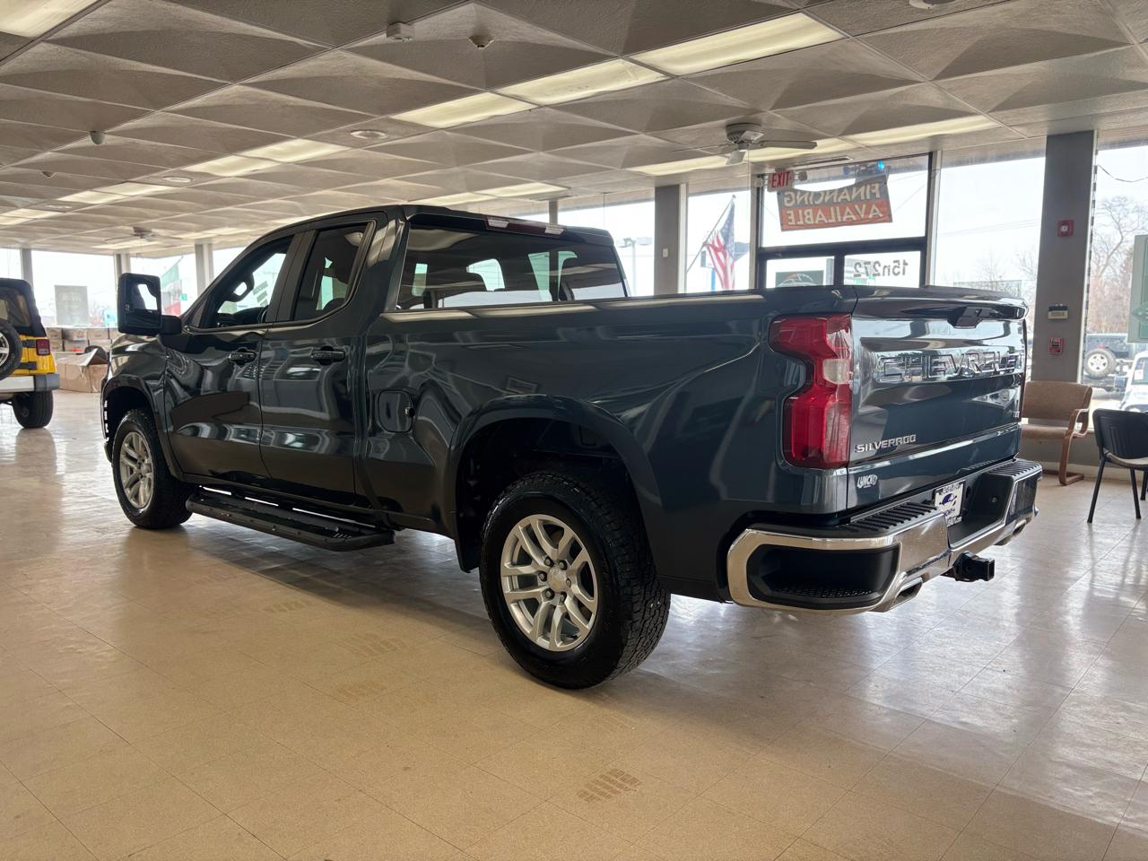 Chevrolet Silverado 1500 4WD Double Cab 147" LT 2020
