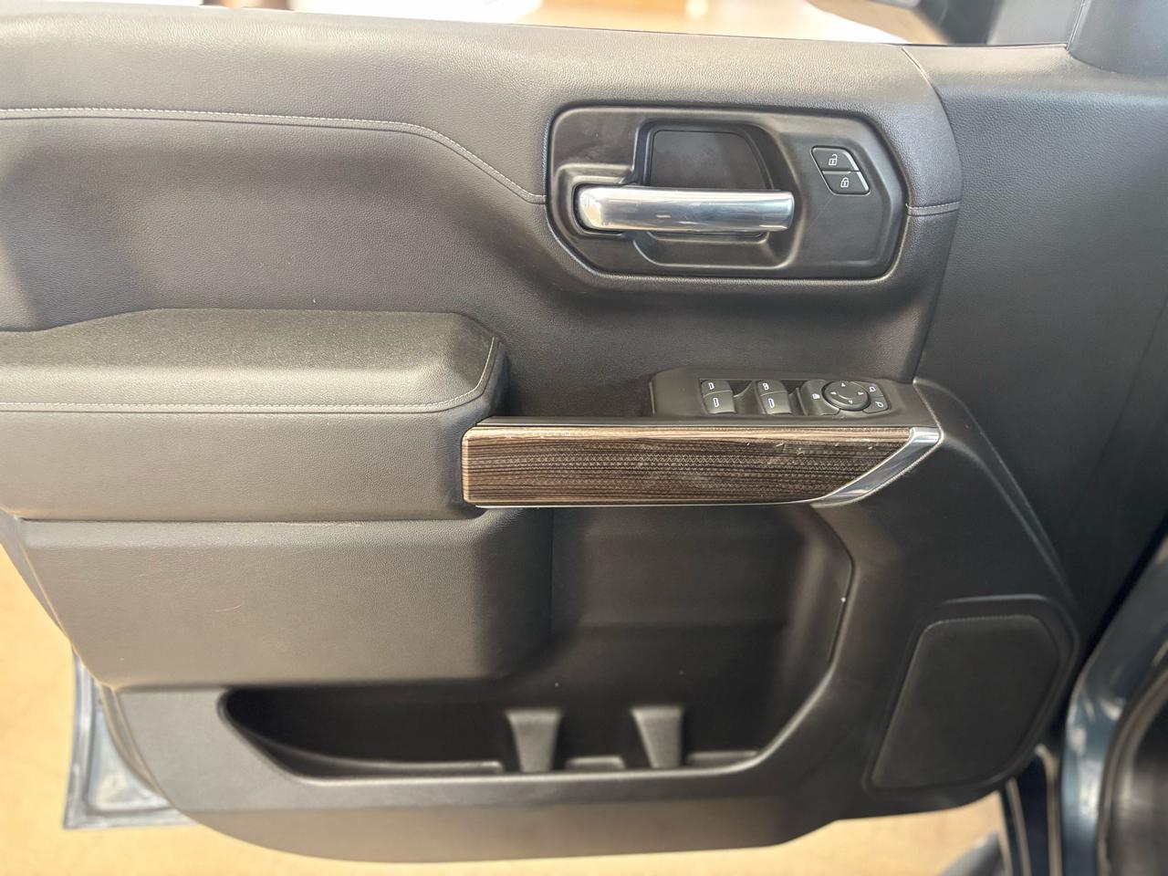 Chevrolet Silverado 1500 4WD Double Cab 147" LT 2020