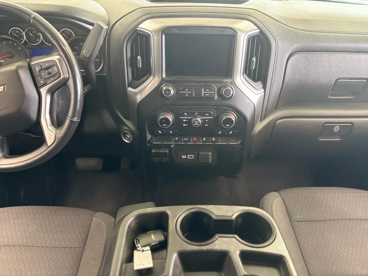 Chevrolet Silverado 1500 4WD Double Cab 147" LT 2020