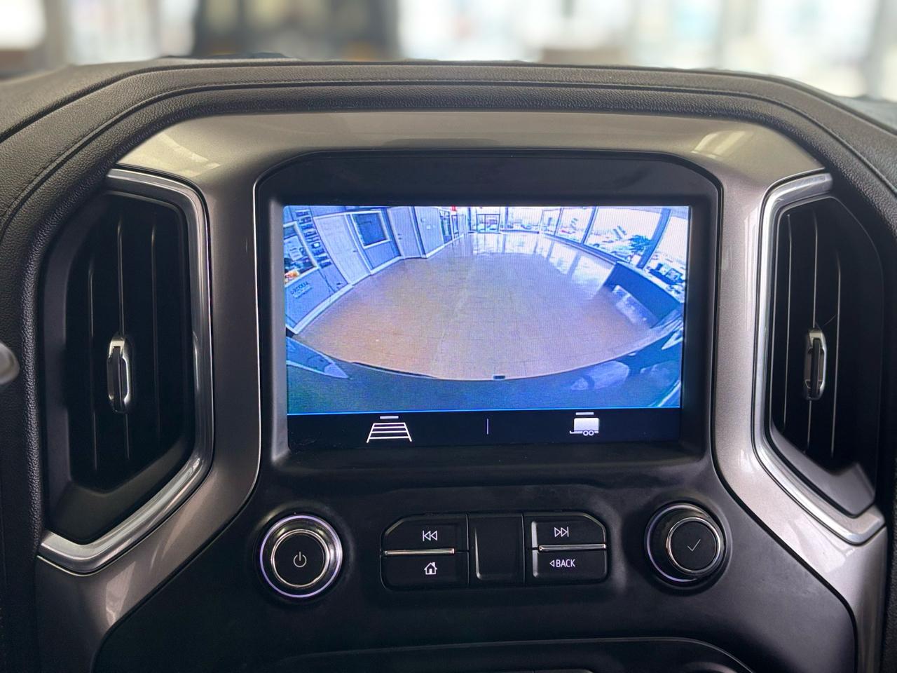 Chevrolet Silverado 1500 4WD Double Cab 147" LT 2020