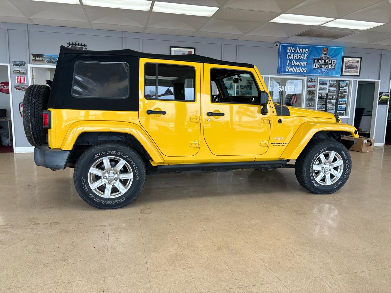 Jeep Wrangler Unlimited 4WD 4dr Sahara 2015