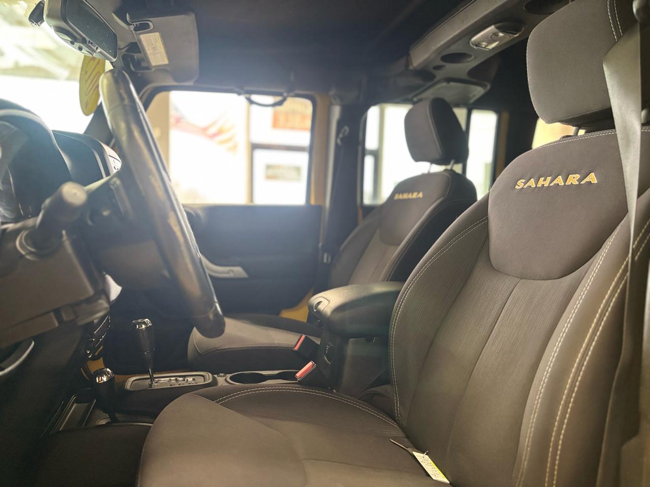 Jeep Wrangler Unlimited 4WD 4dr Sahara 2015