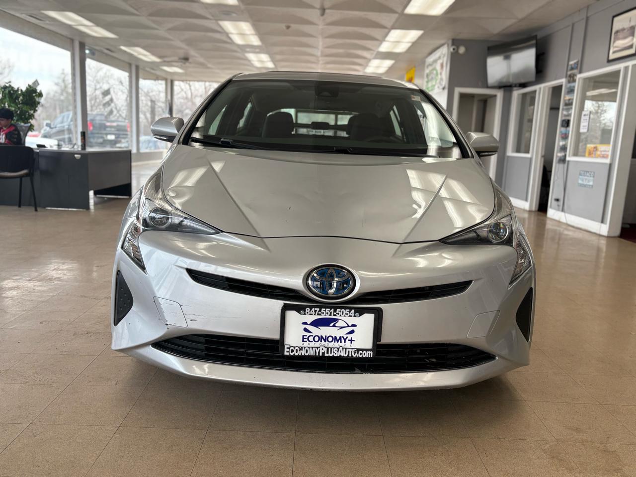 Toyota Prius Three Touring (Natl) 2017