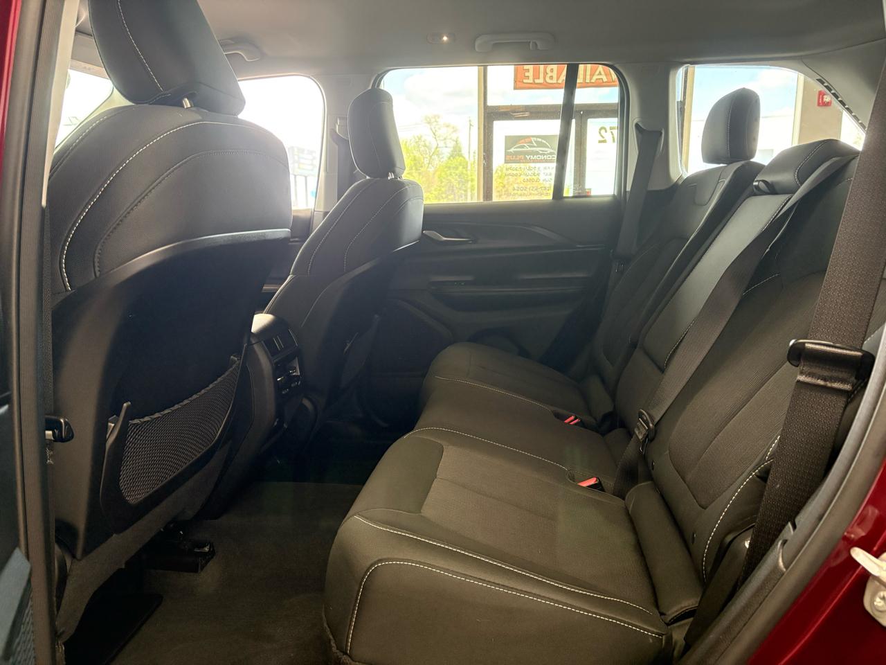 Jeep Grand Cherokee Laredo 4x4 2023