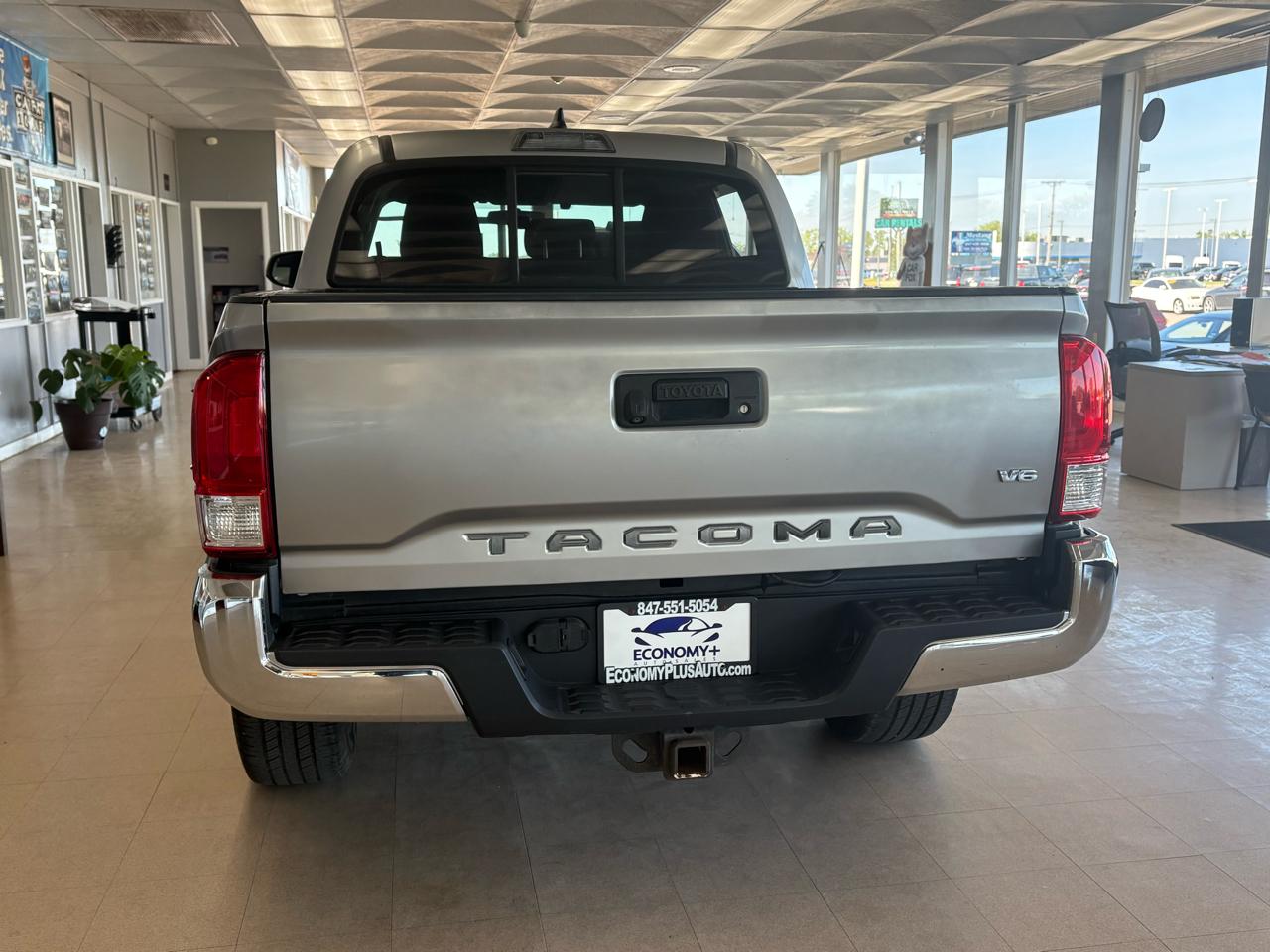 Toyota Tacoma 2WD Double Cab V6 AT SR5 (Natl) 2016