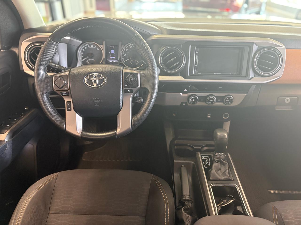 Toyota Tacoma 2WD Double Cab V6 AT SR5 (Natl) 2016