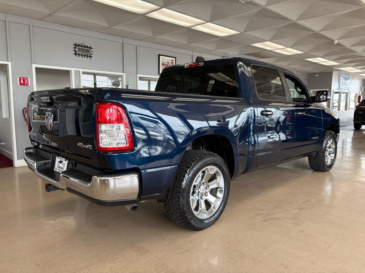 RAM 1500 Big Horn/Lone Star 4x4 Crew Cab 5'7" Box 2019