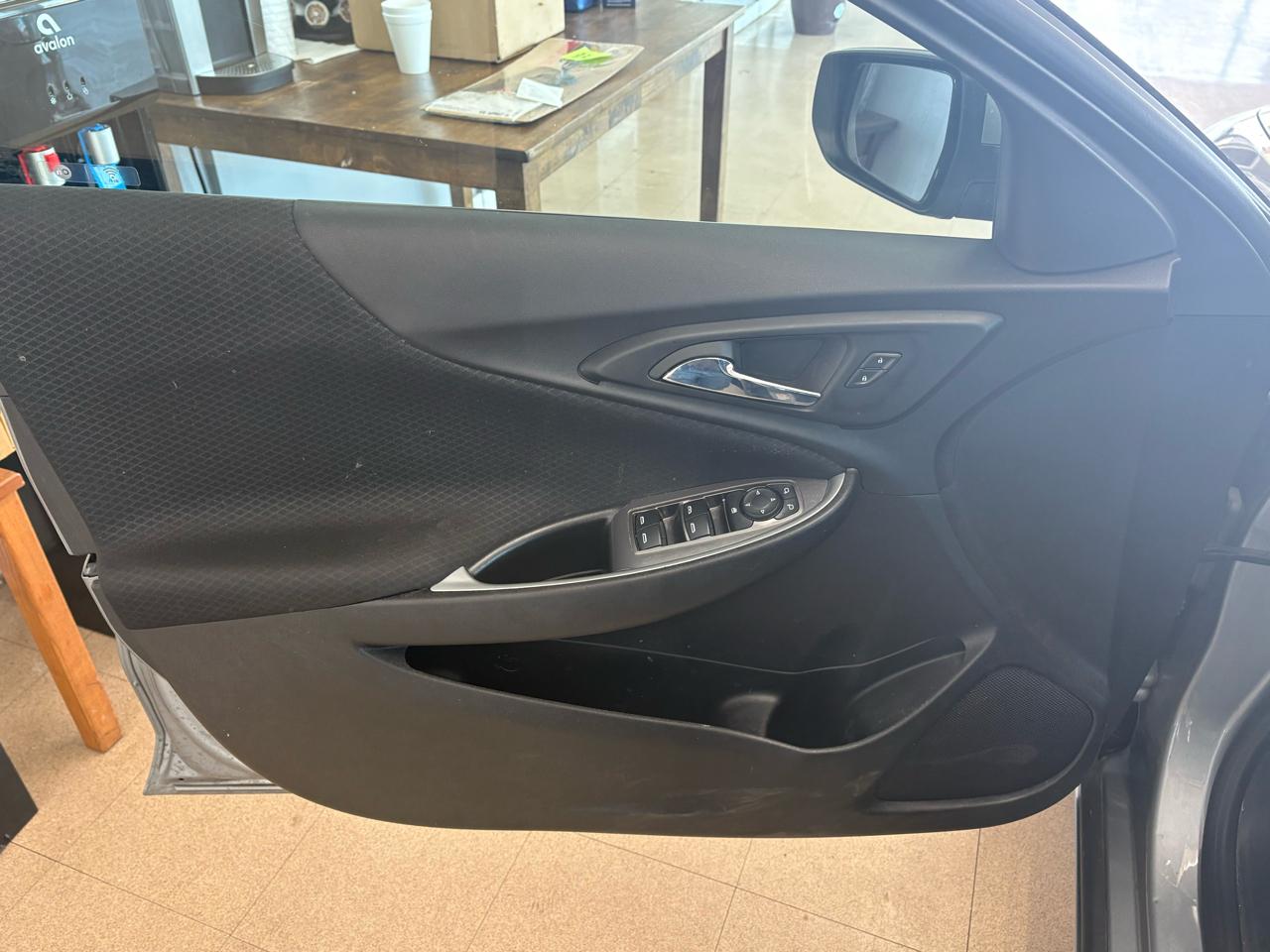 Chevrolet Malibu  2023