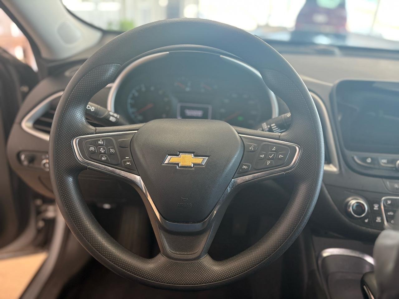 Chevrolet Malibu  2023