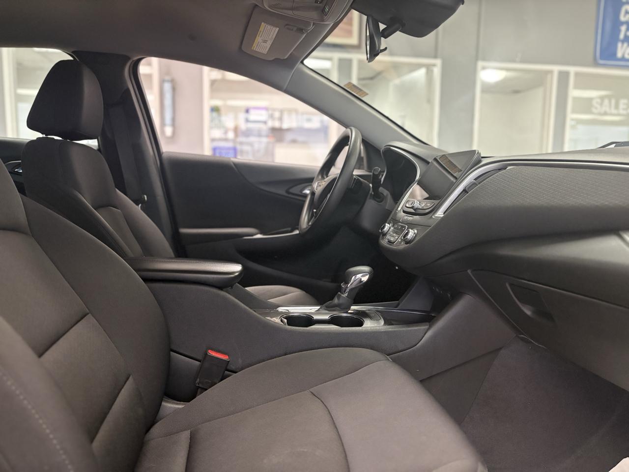 Chevrolet Malibu  2023