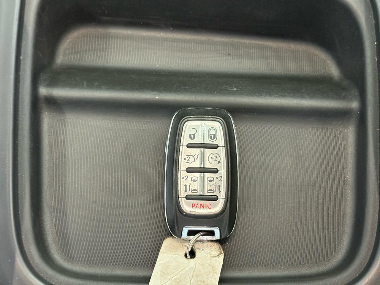 Chrysler Pacifica Touring L FWD 2018