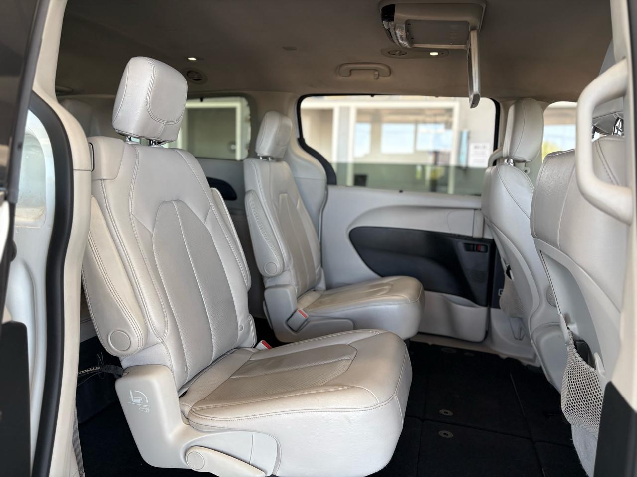 Chrysler Pacifica Touring L FWD 2018
