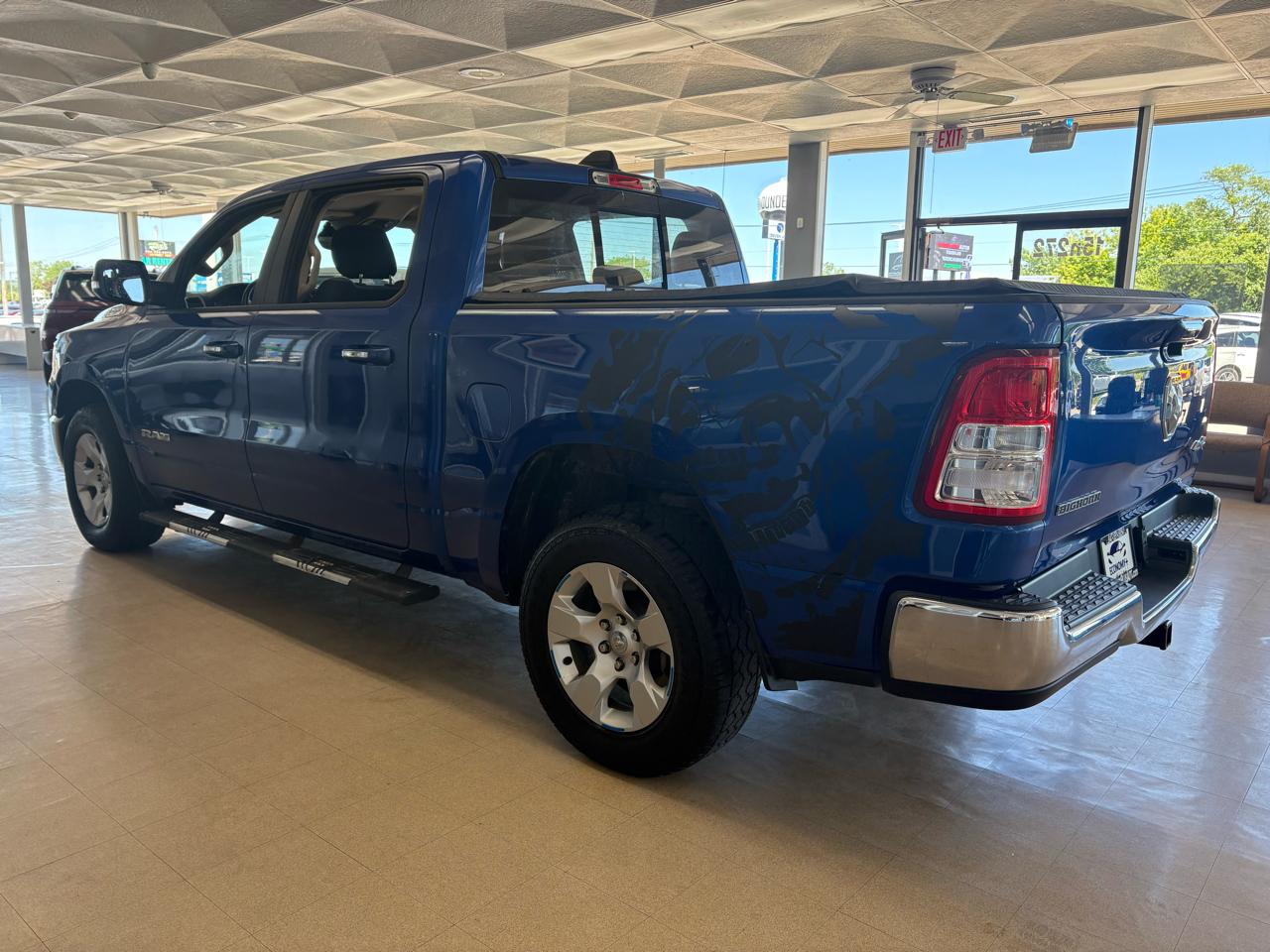 RAM 1500 Big Horn/Lone Star 4x4 Crew Cab 5'7" Box 2019