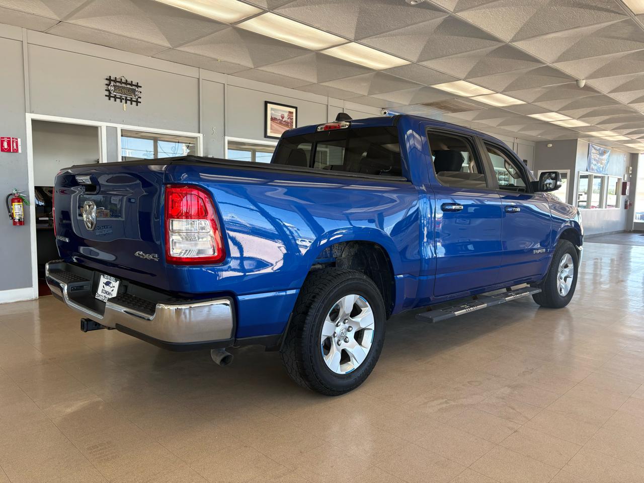 RAM 1500 Big Horn/Lone Star 4x4 Crew Cab 5'7" Box 2019