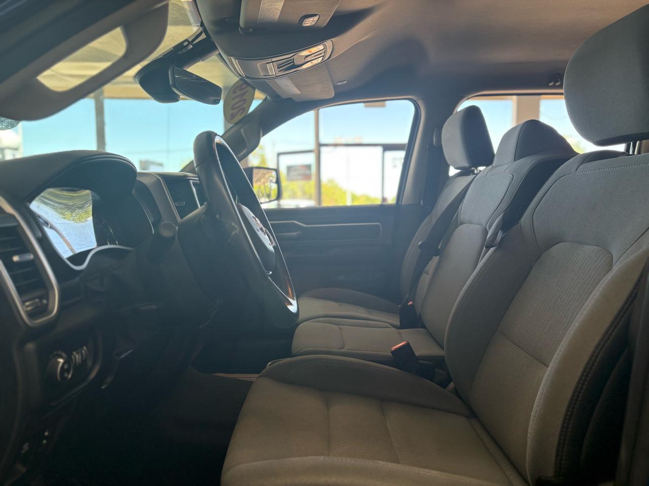 RAM 1500 Big Horn/Lone Star 4x4 Crew Cab 5'7" Box 2019