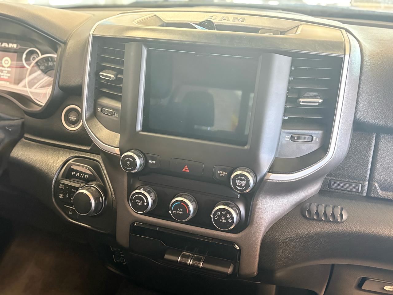 RAM 1500 Big Horn/Lone Star 4x4 Crew Cab 5'7" Box 2019