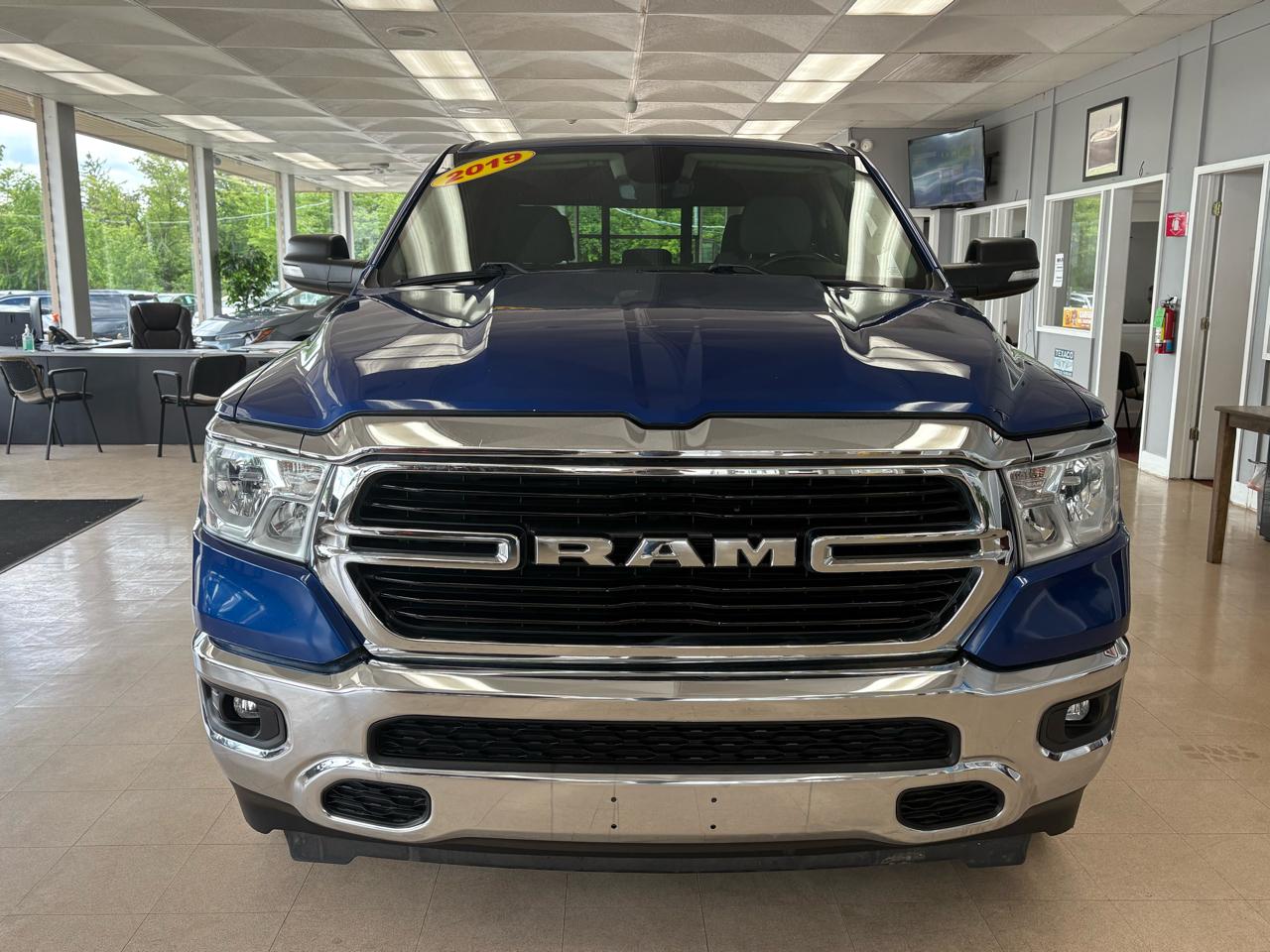 RAM 1500 Big Horn/Lone Star 4x4 Crew Cab 5'7" Box 2019