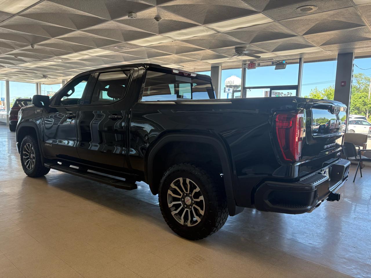 GMC Sierra 1500 4WD Crew Cab 147" AT4 2020