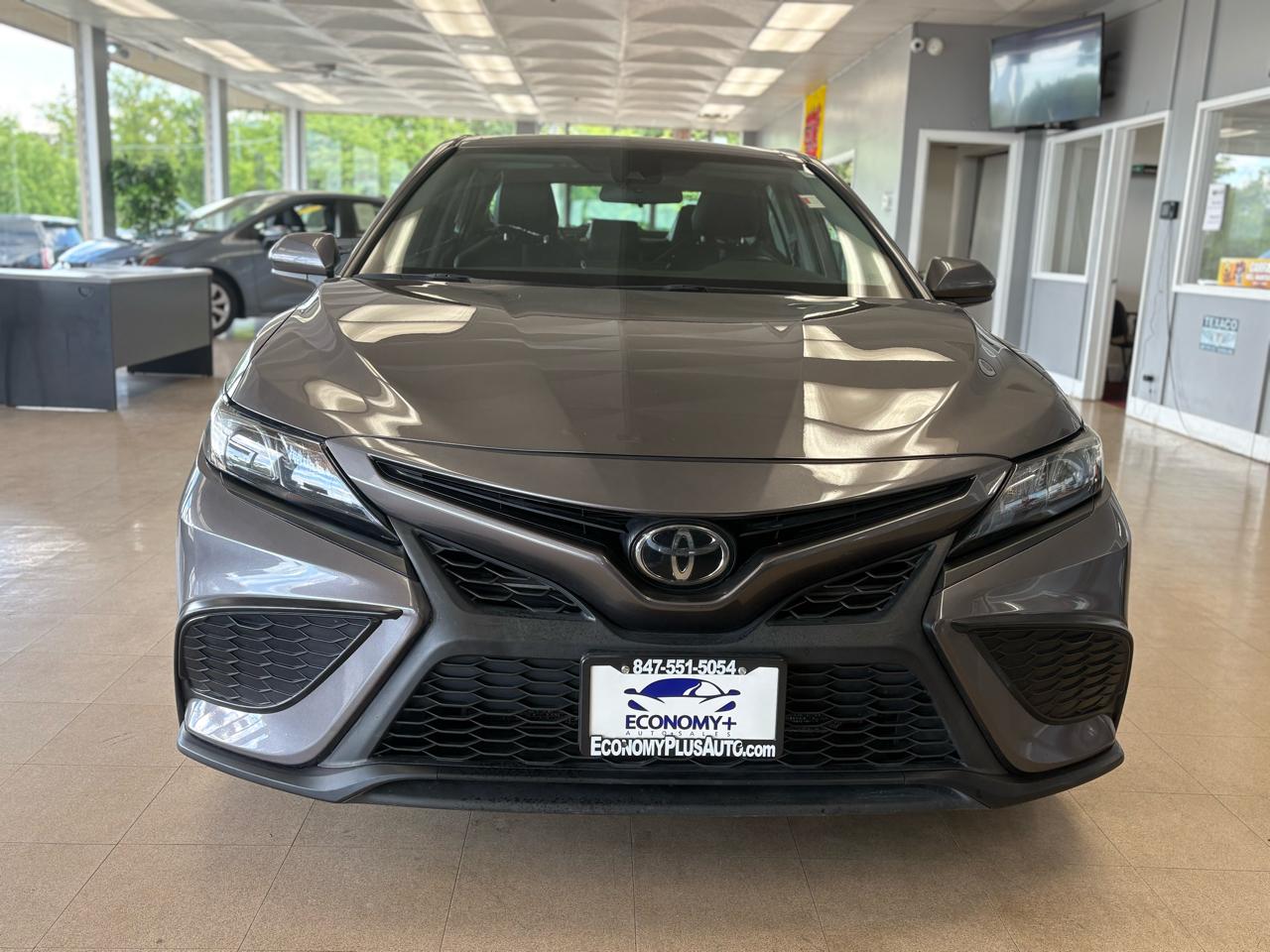 Toyota Camry SE Nightshade 4D Sedan 2021