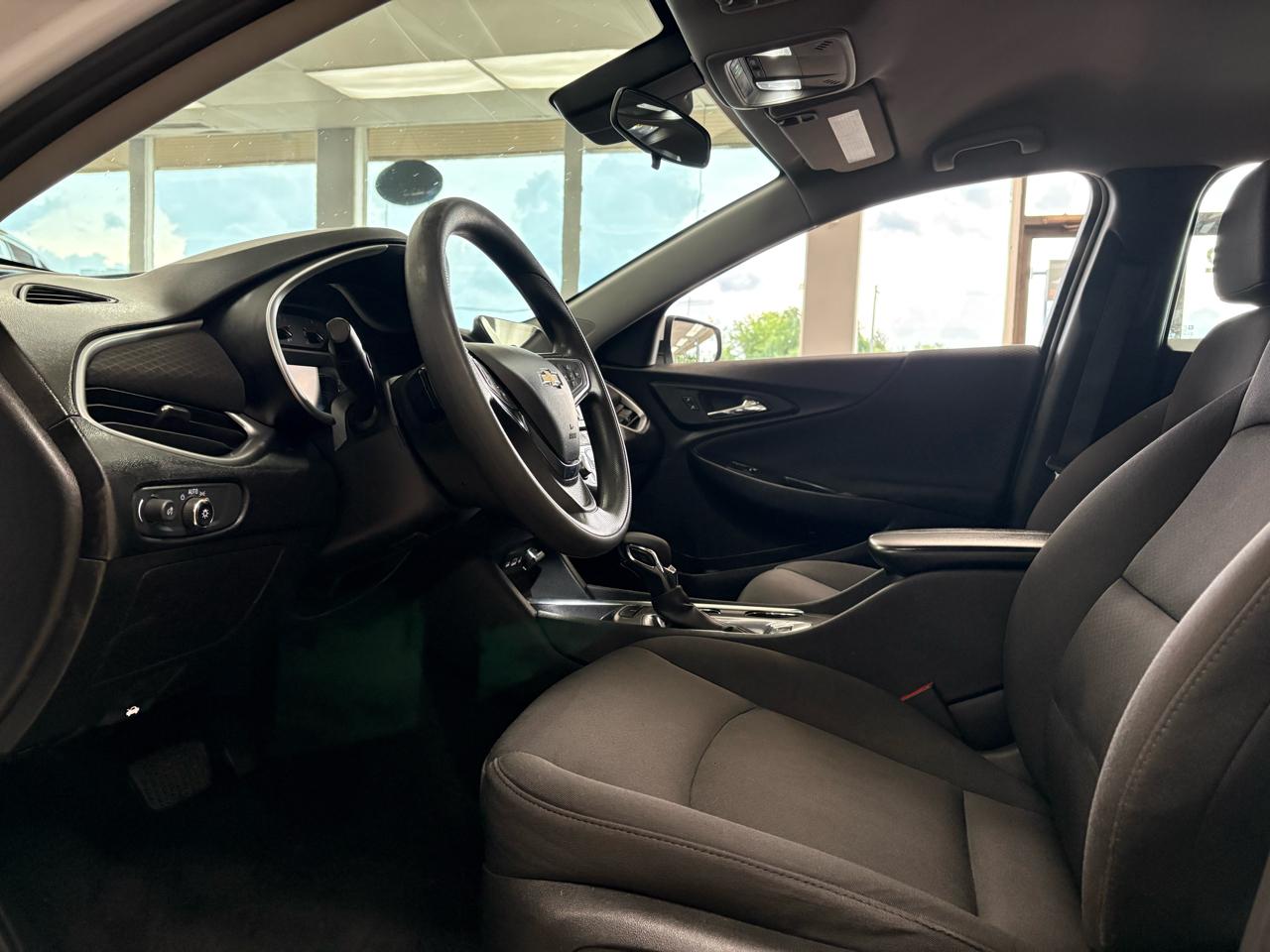 Chevrolet Malibu  2023