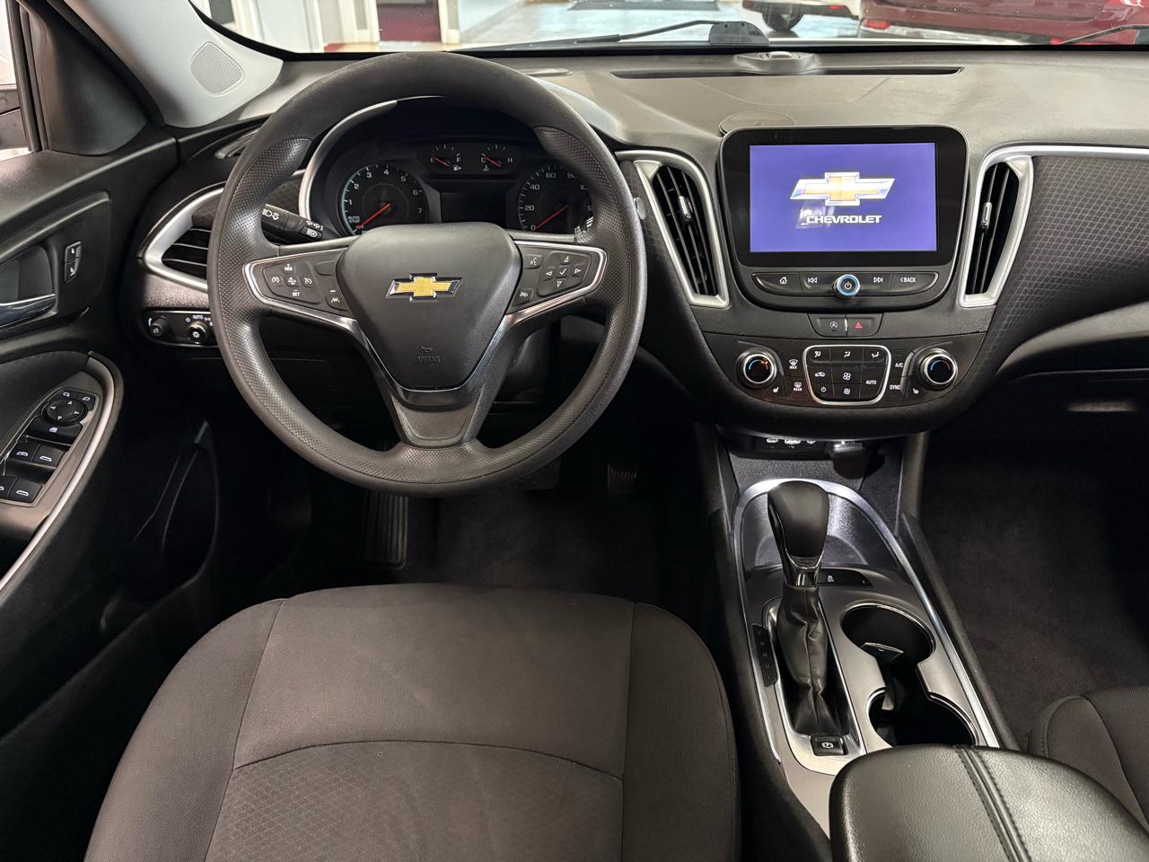 Chevrolet Malibu  2023