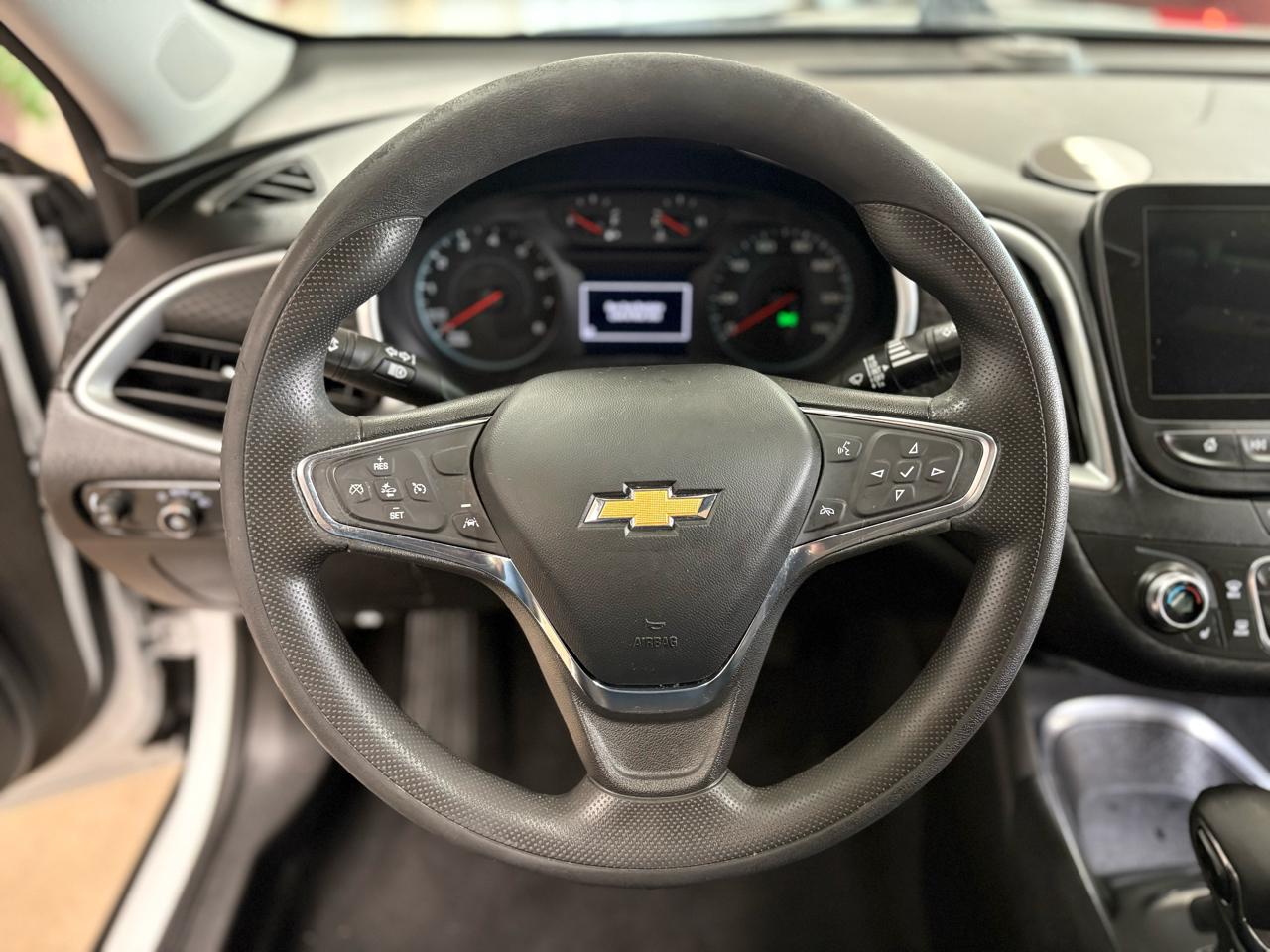 Chevrolet Malibu  2023