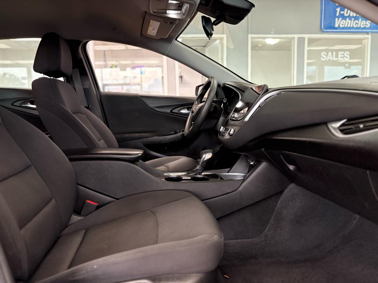 Chevrolet Malibu  2023
